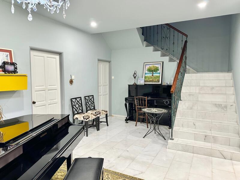 D18 Renovated 2-storey SemiD 999yr Walk to Pasir Ris Beach/Elias Mall/MRT