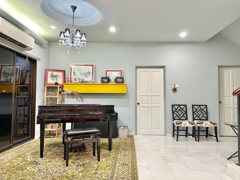 D18 Renovated 2-storey SemiD 999yr Walk to Pasir Ris Beach/Elias Mall/MRT