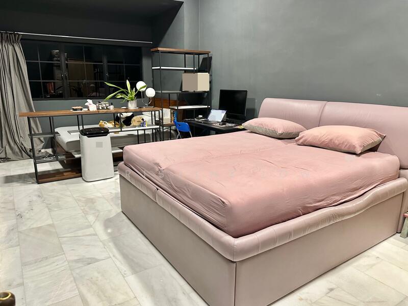 D18 Renovated 2-storey SemiD 999yr Walk to Pasir Ris Beach/Elias Mall/MRT