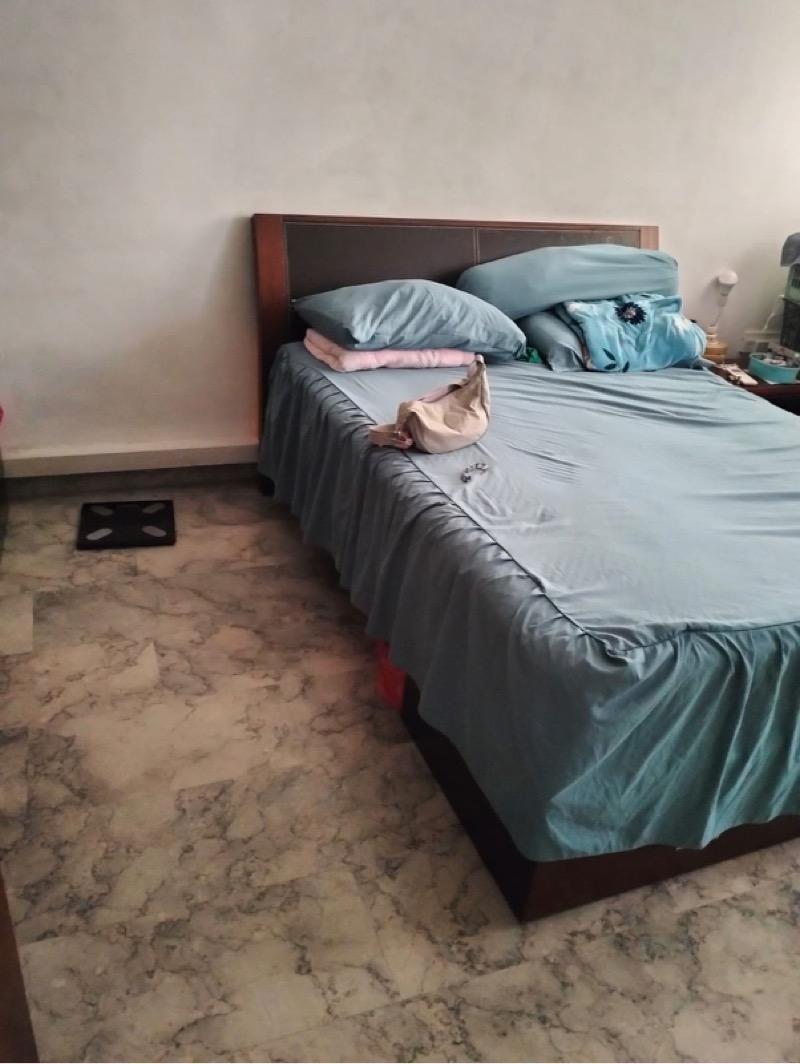 206 Jurong East Street 21 HDB Apartment For Sale, $430,000, 2 Bed 2 Bath 721 sqft $596.00 psf