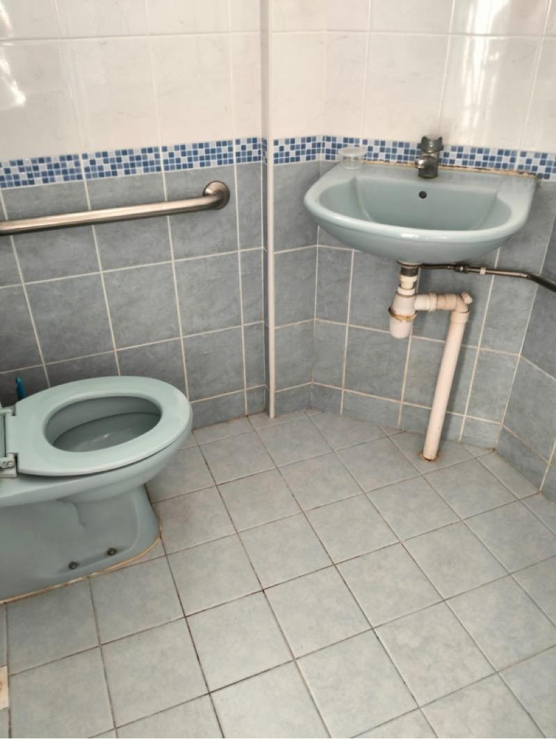 206 Jurong East Street 21 HDB Apartment For Sale, $430,000, 2 Bed 2 Bath 721 sqft $596.00 psf