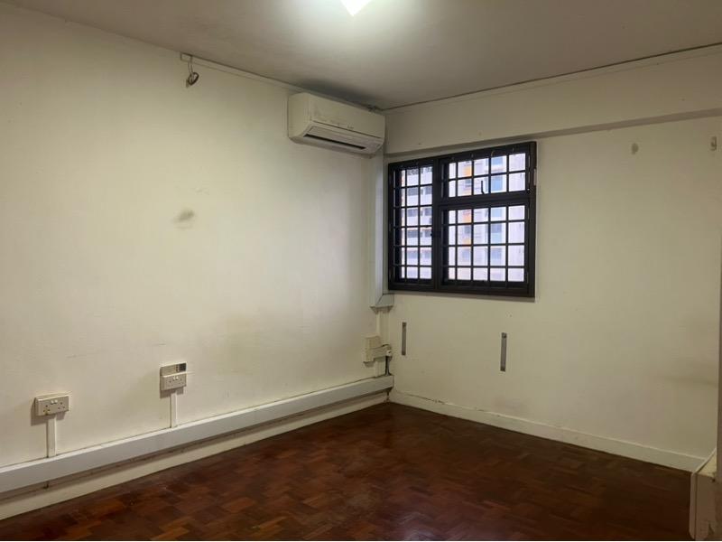 16 Upper Boon Keng Road HDB Apartment For Sale, $385,000, 2 Bed 1 Bath 688 sqft $560.00 psf