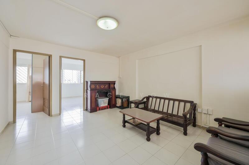 Prop-GPT: HDB Flat: D08 Serangoon Road 684 Race Course Road