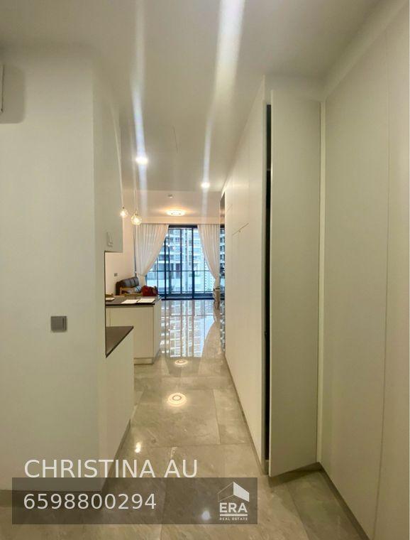 Beautiful Poolview 2 Bedroom Plus Study