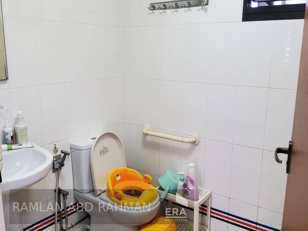 3 Room Flat @ 813b Yishun Ring Rd