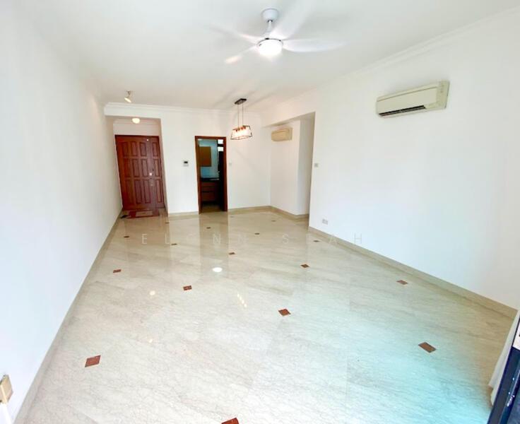 Prop-GPT: Condominium: D10 Grange Road Spring Grove