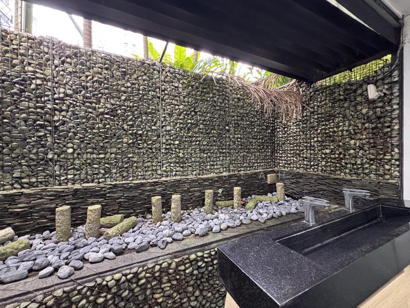 Rare Newly Rebuilt Freehold Landed in Prime Area Orchard