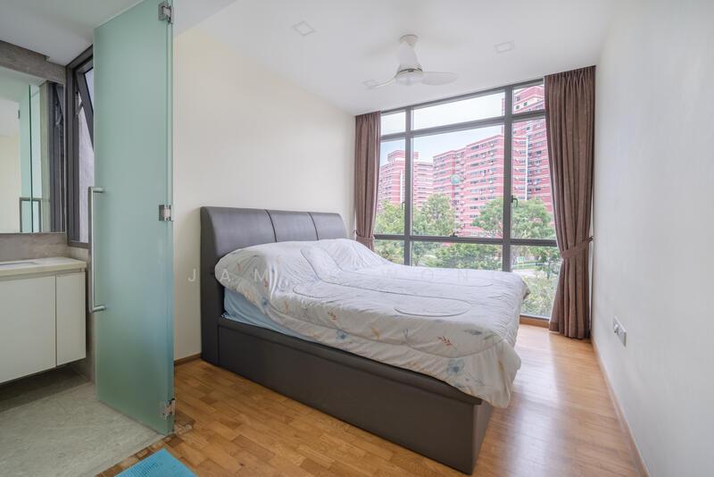 Prop-GPT: Condominium: D18 Pasir Ris Stratum