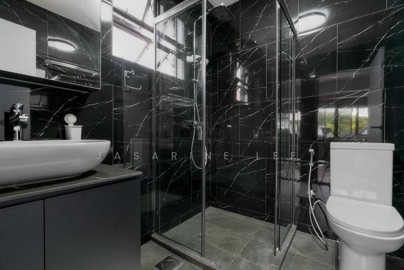 LANDED7772 @ Renovated 3-Storey Corner Terrace with Pool