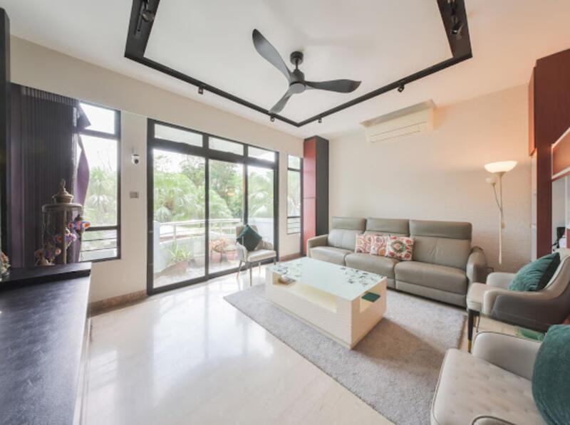 Prop-GPT: Condominium: D15  The Makena