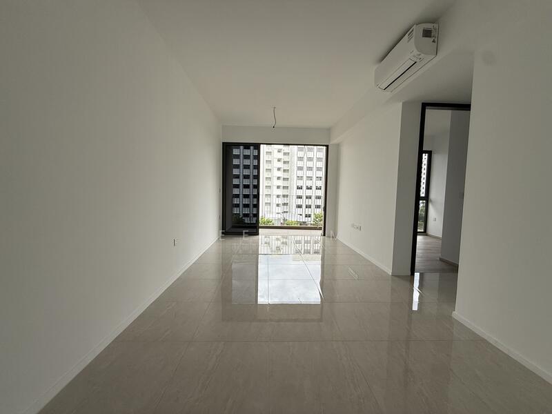 Prop-GPT: Condominium: D27 Yishun The Watergardens at Canberra