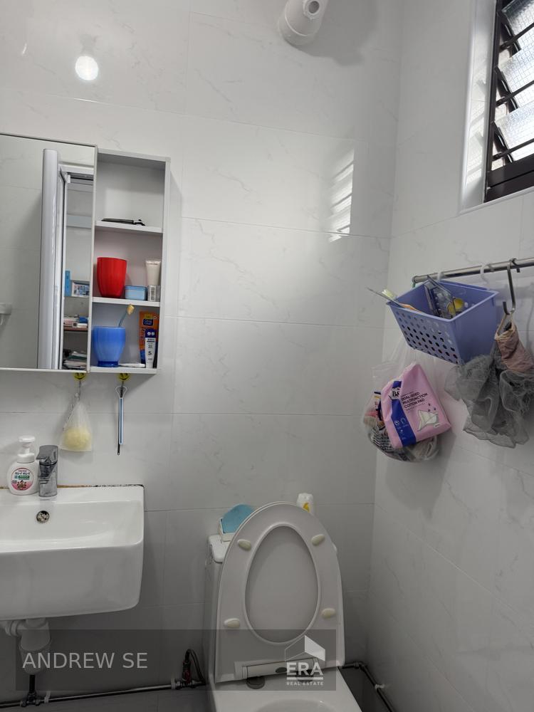 Tampines Street 84, Tampines, Singapore, D18, 520873