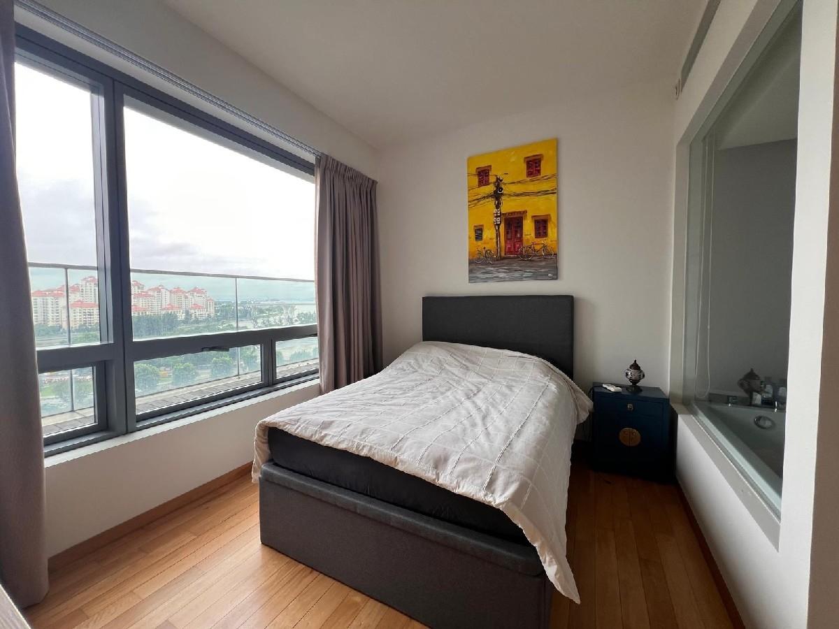 Concourse Skyline Condominium For Sale, $1,750,000, 1 Bed 1 Bath 818 sqft $2,139.00 psf