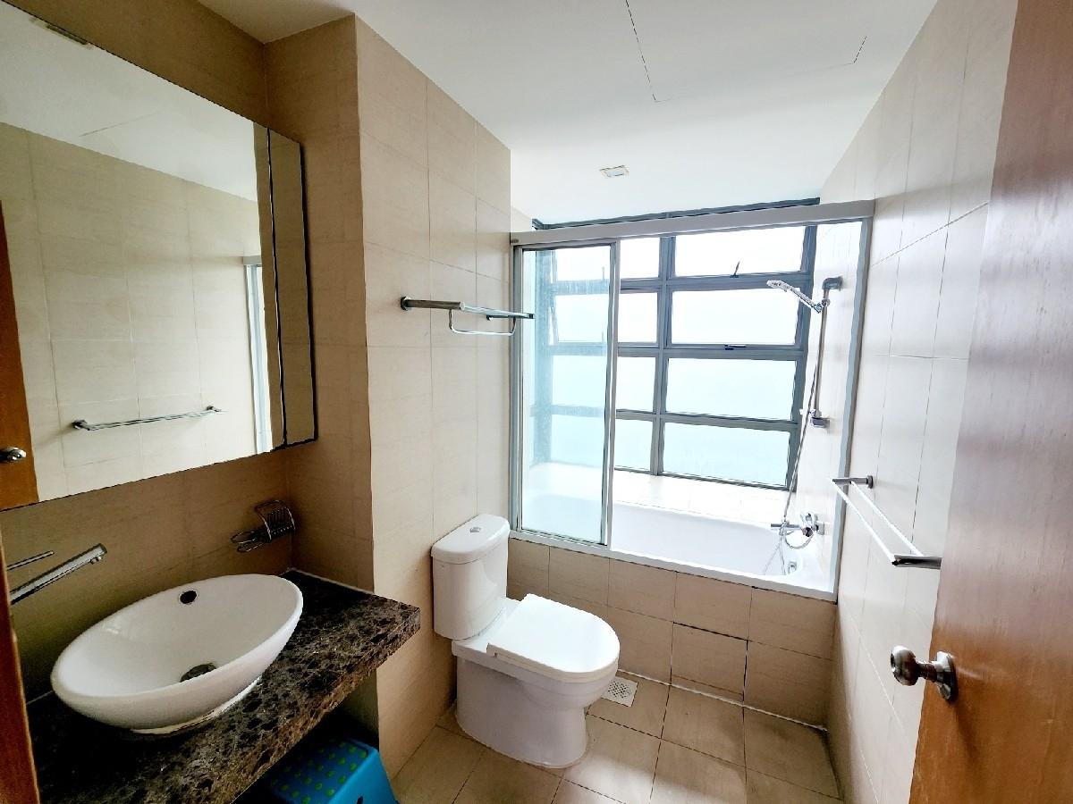 The Quintet Condominium For Sale, $1,550,000, 3 Bed 3 Bath 1,292 sqft $1,200.00 psf