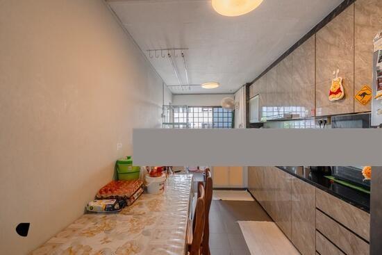 123 Yishun Street 11 HDB Apartment For Sale, $550,000, 3 Bed 2 Bath 1,001 sqft $549.00 psf