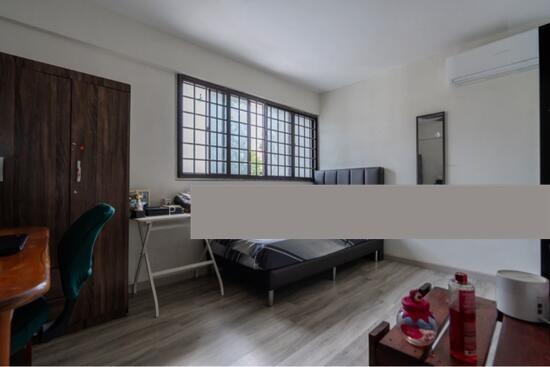 123 Yishun Street 11 HDB Apartment For Sale, $550,000, 3 Bed 2 Bath 1,001 sqft $549.00 psf