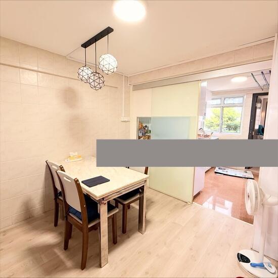 114 Lorong 1 Toa Payoh HDB Apartment For Sale, $379,999, 3 Bed 1 Bath 700 sqft $543.00 psf