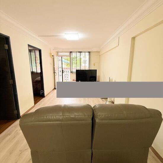 114 Lorong 1 Toa Payoh HDB Apartment For Sale, $379,999, 3 Bed 1 Bath 700 sqft $543.00 psf