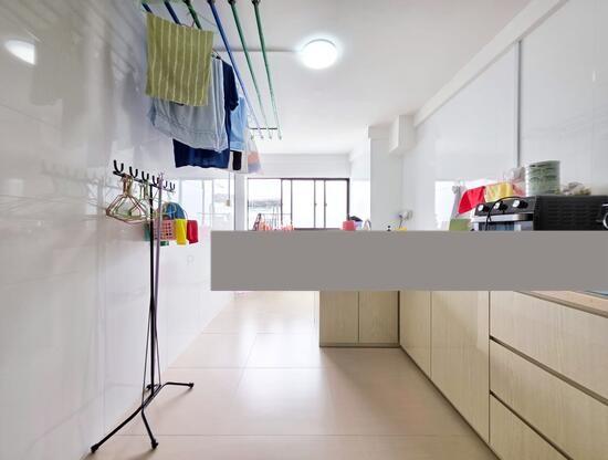 249 Yishun Avenue 9 HDB Apartment For Sale, $549,999, 3 Bed 2 Bath 1,130 sqft $487.00 psf