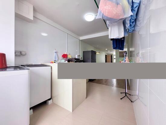 249 Yishun Avenue 9 HDB Apartment For Sale, $549,999, 3 Bed 2 Bath 1,130 sqft $487.00 psf