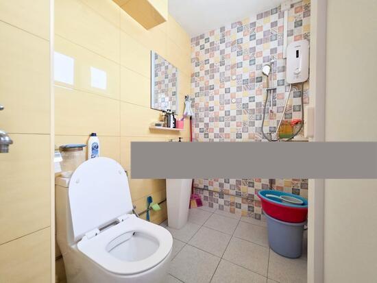 249 Yishun Avenue 9 HDB Apartment For Sale, $549,999, 3 Bed 2 Bath 1,130 sqft $487.00 psf