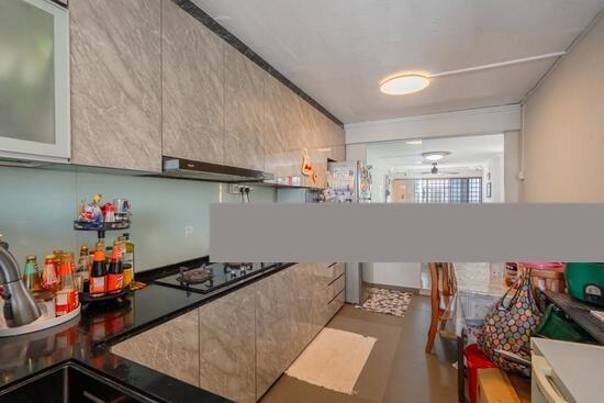 123 Yishun Street 11 HDB Apartment For Sale, $550,000, 3 Bed 2 Bath 1,001 sqft $549.00 psf