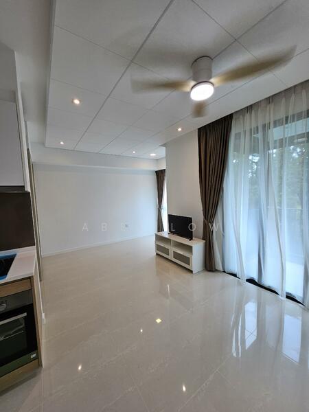 Prop-GPT: Condominium: D18 Tampines Treasure at Tampines