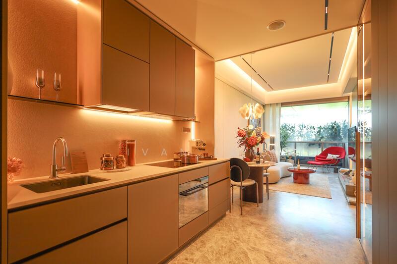 Prop-GPT: Condominium: D01 Marina W Residences Marina View - Singapore