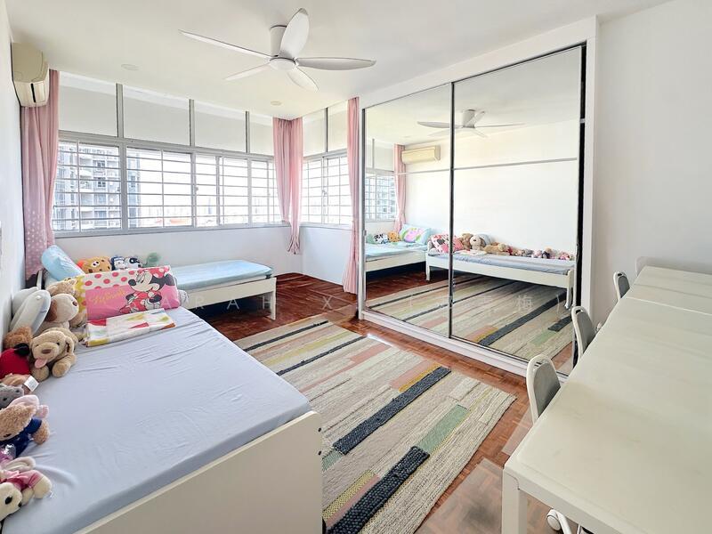 Ridgewood Condominium