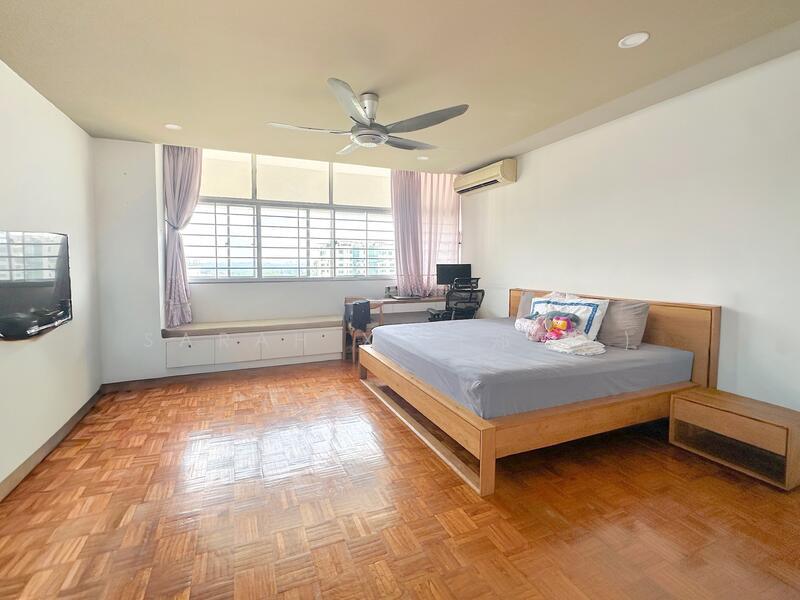 Ridgewood Condominium