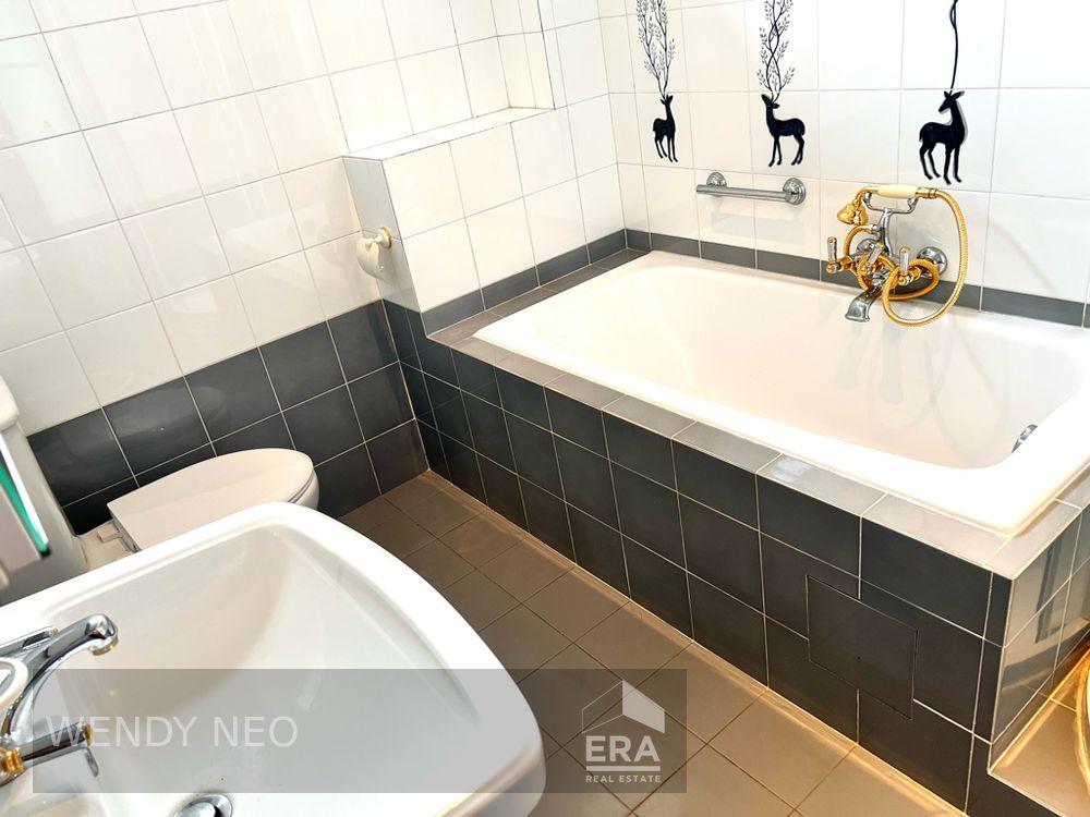 Swiss Club Road Good Class Bungalow for Sale