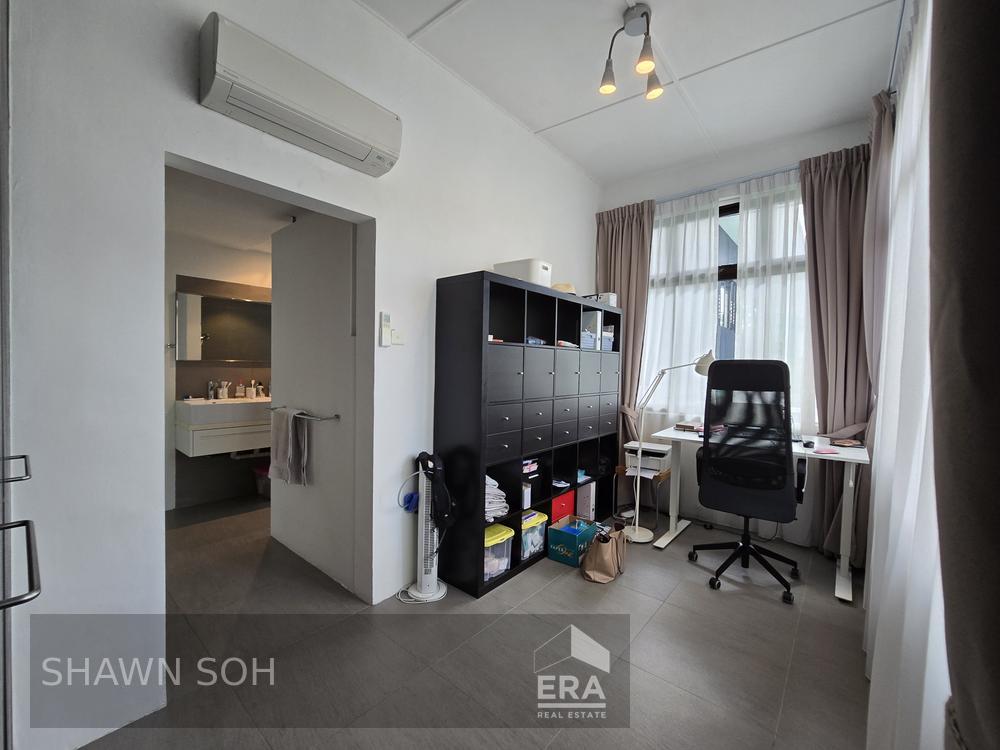 Rare Landed Listing in Sunset Terrace Enclave!