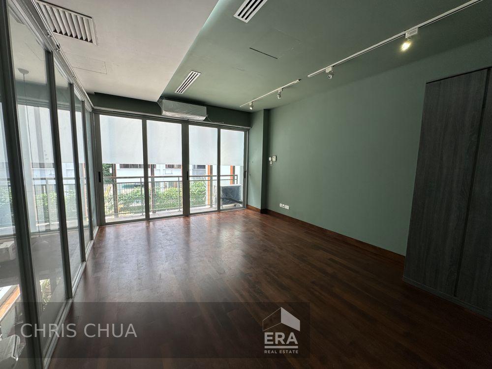 Rare Freehold Terrace House for Sale Near Paragon