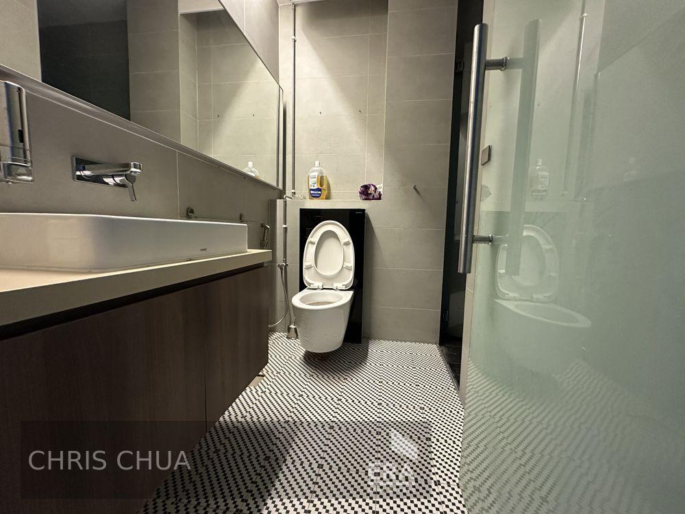 Rare Freehold Terrace House for Sale Near Paragon