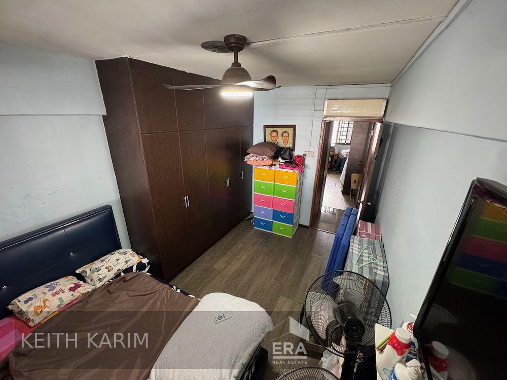 High Floor, Quiet, Breezy & Great View! Original Condition Open to All