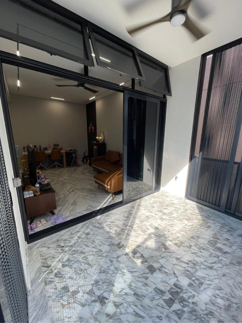 Van Holland Condominium For Sale, $3,200,000, 2 Bed 2 Bath 1,001 sqft $3,197.00 psf