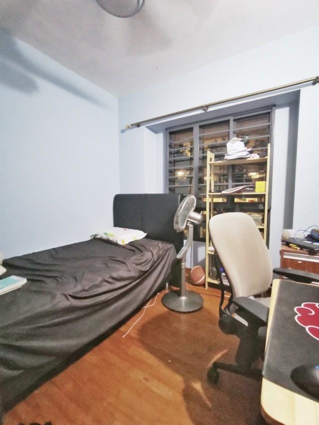 88 Dawson Road HDB Apartment For Sale, $899,000, 3 Bed 2 Bath 893 sqft $1,007.00 psf