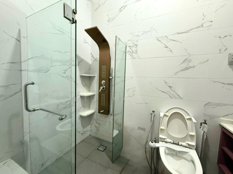 Woodlands woodgrove 3 storey landed , north-south facing