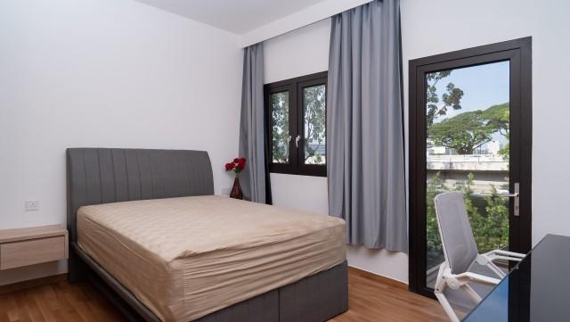 Westlake Gardens Detached House For Sale, $17,500,000, 5 Bed 7 Bath 5,000 sqft $2,160.00 psf