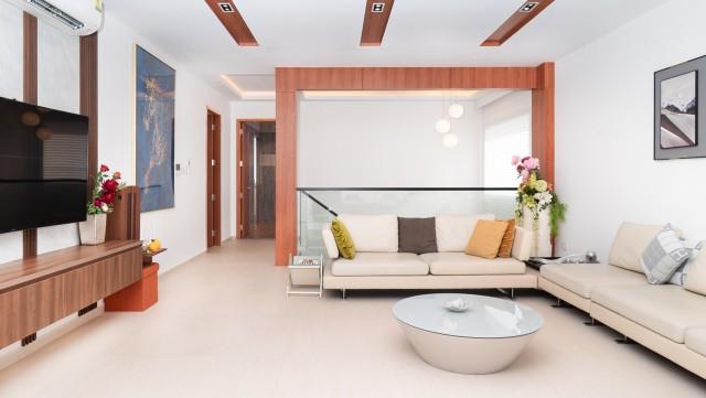 Westlake Gardens Detached House For Sale, $17,500,000, 5 Bed 7 Bath 5,000 sqft $2,160.00 psf