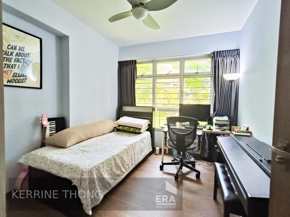 Prop-GPT: HDB - 3 room: D18 Tampines 876a Tampines Avenue 8