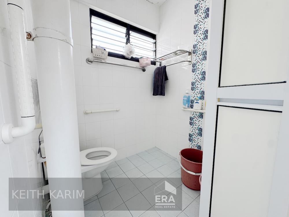 High Floor, Quiet, Breezy & Great View! Original Condition Open to All