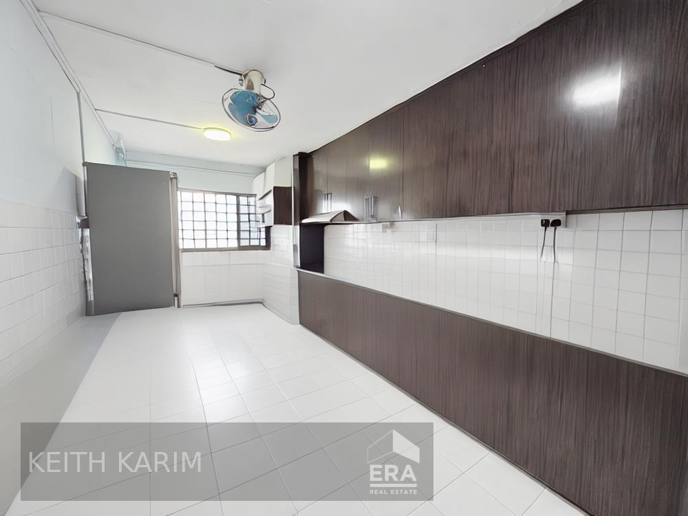 High Floor, Quiet, Breezy & Great View! Original Condition Open to All