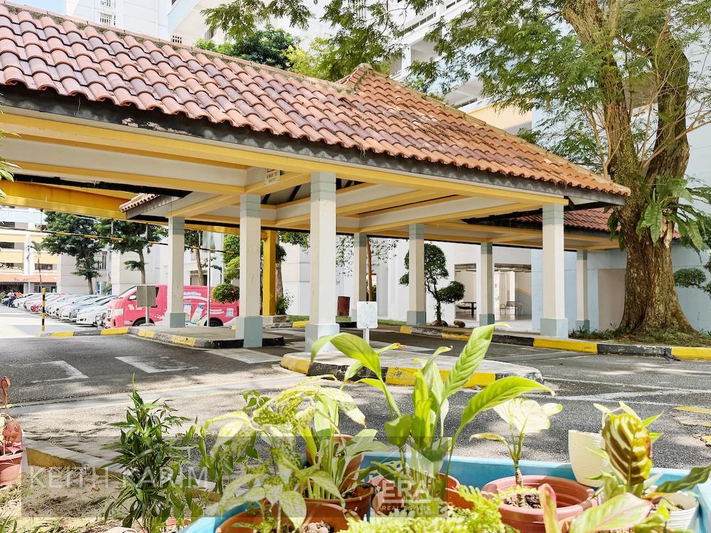 High Floor, Quiet, Breezy & Great View! Original Condition Open to All