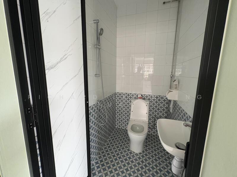 District 5 Corner Terrace Freehold Clementi Road for Sale