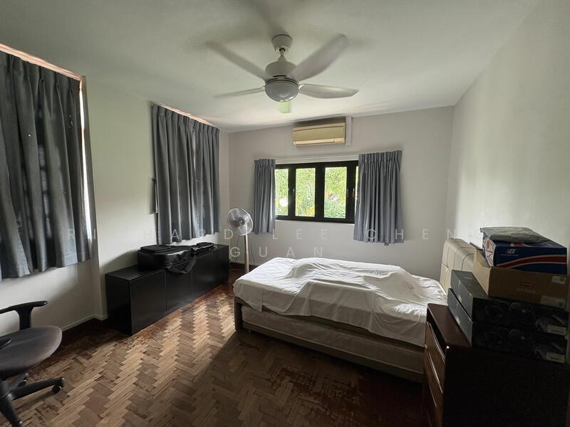 District 5 Corner Terrace Freehold Clementi Road for Sale