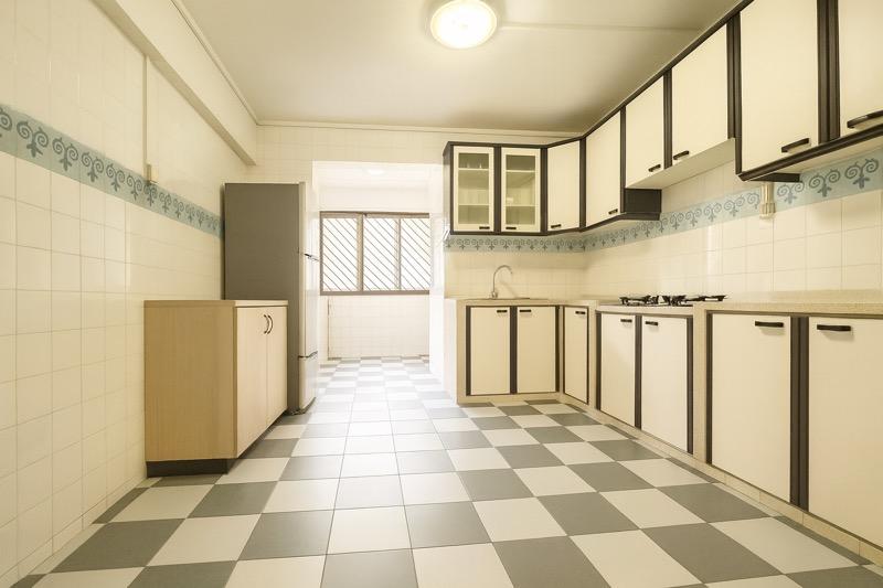 487B Tampines Street 45 HDB Apartment For Sale, $880,000, 3 Bed 2 Bath 1,140 sqft $772.00 psf