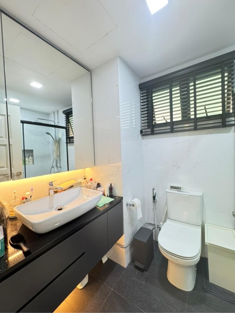 Mirage Tower Condominium For Sale, $1,399,999, 1 Bed 1 Bath 570 sqft $2,456.00 psf