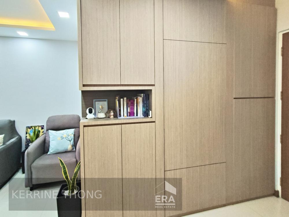 Newly Mop! 1km to Poi Ching and St Hilda! Great Location!