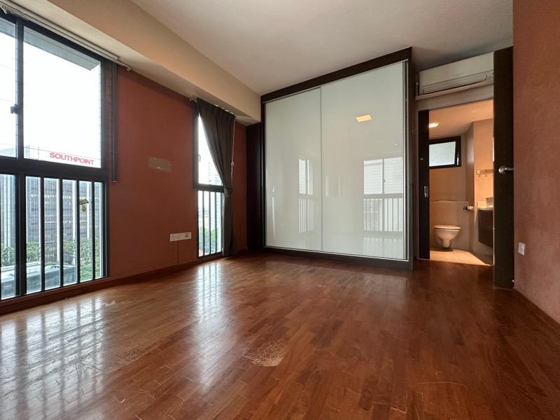 Pinnacle @ Duxton HDB Apartment For Sale, $1,300,000, 3 Bed 2 Bath 1,022 sqft $1,272.00 psf